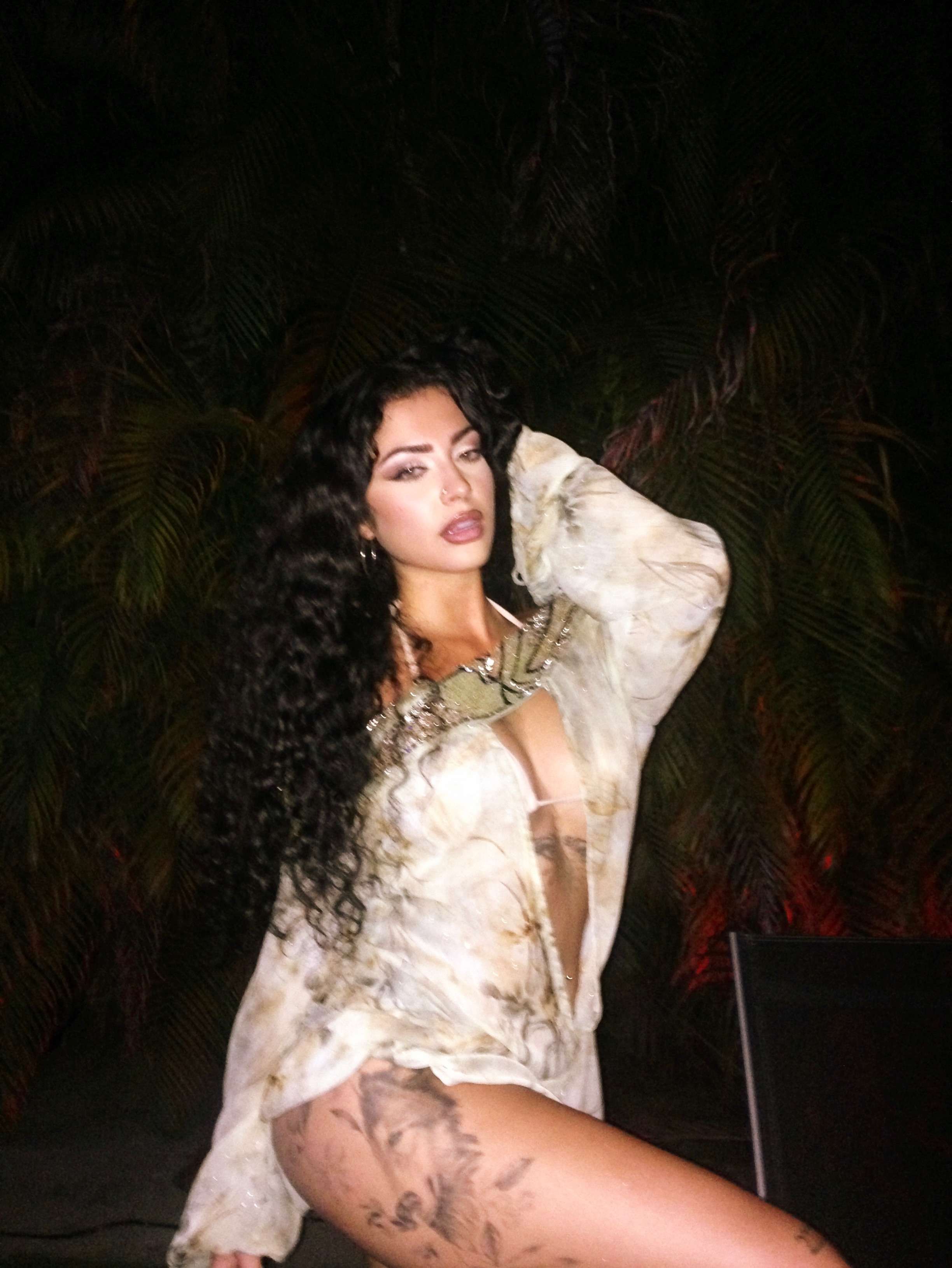 Malu Trevejo Sexy Wet Bikini Pool Onlyfans Video Leaked - Influencers Gonewild