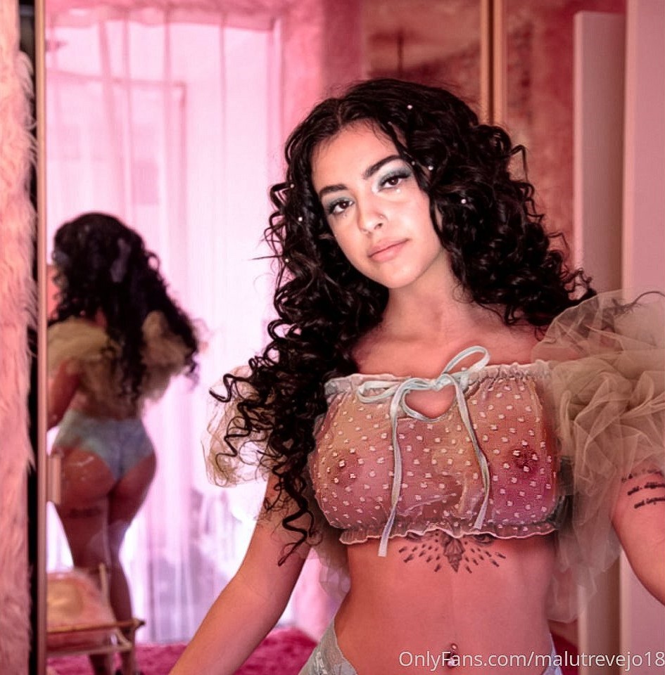 Malu Trevejo Sexy Fishnet Bodysuit Onlyfans Set Leaked - Influencers GoneWild
