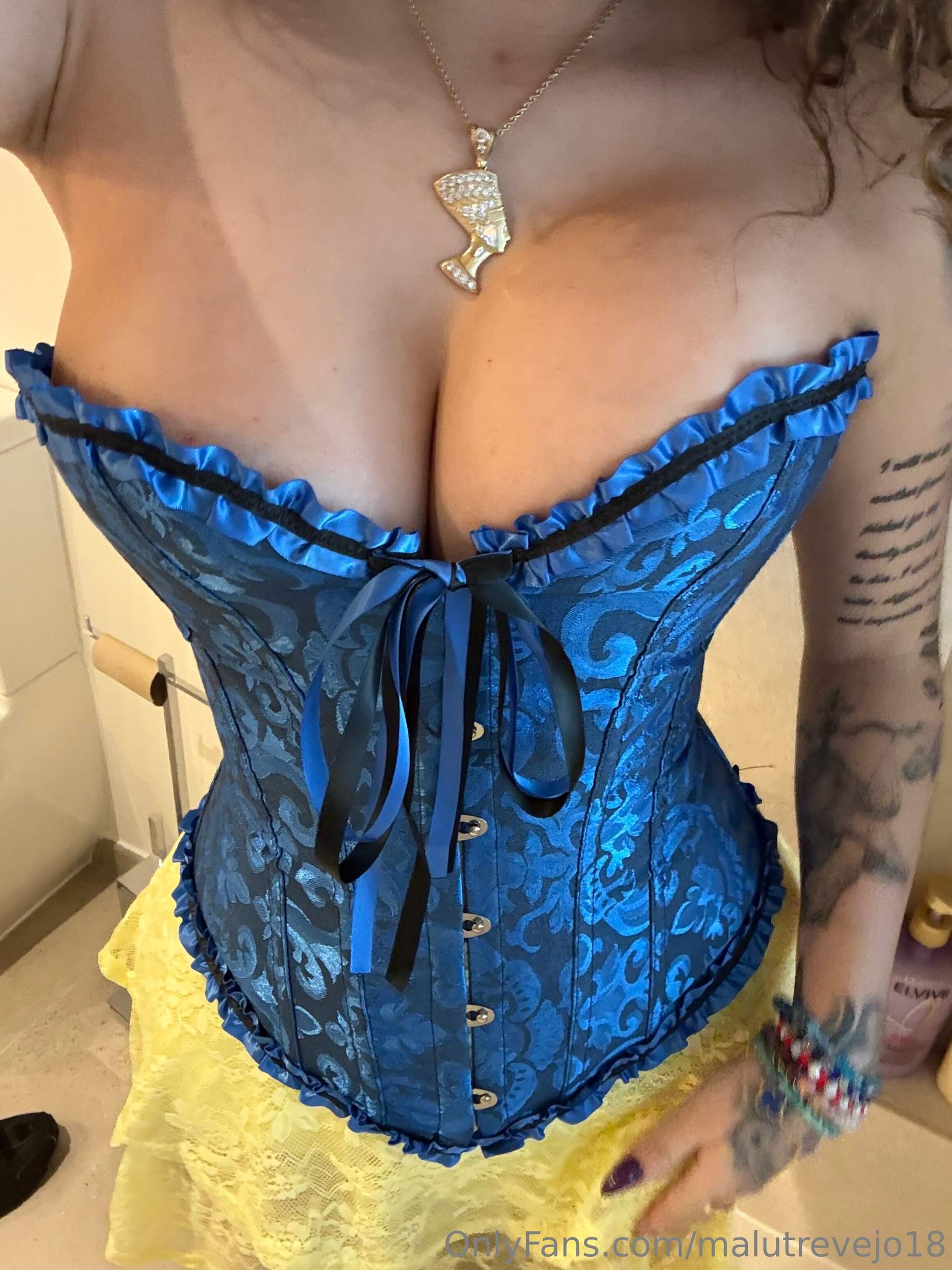 Malu Trevejo Nude Latina - Malutrevejomusic Nude Videos Latina