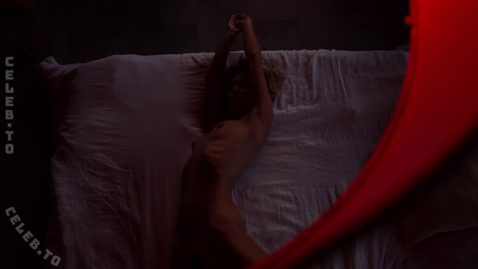 Marisa Papen legs
