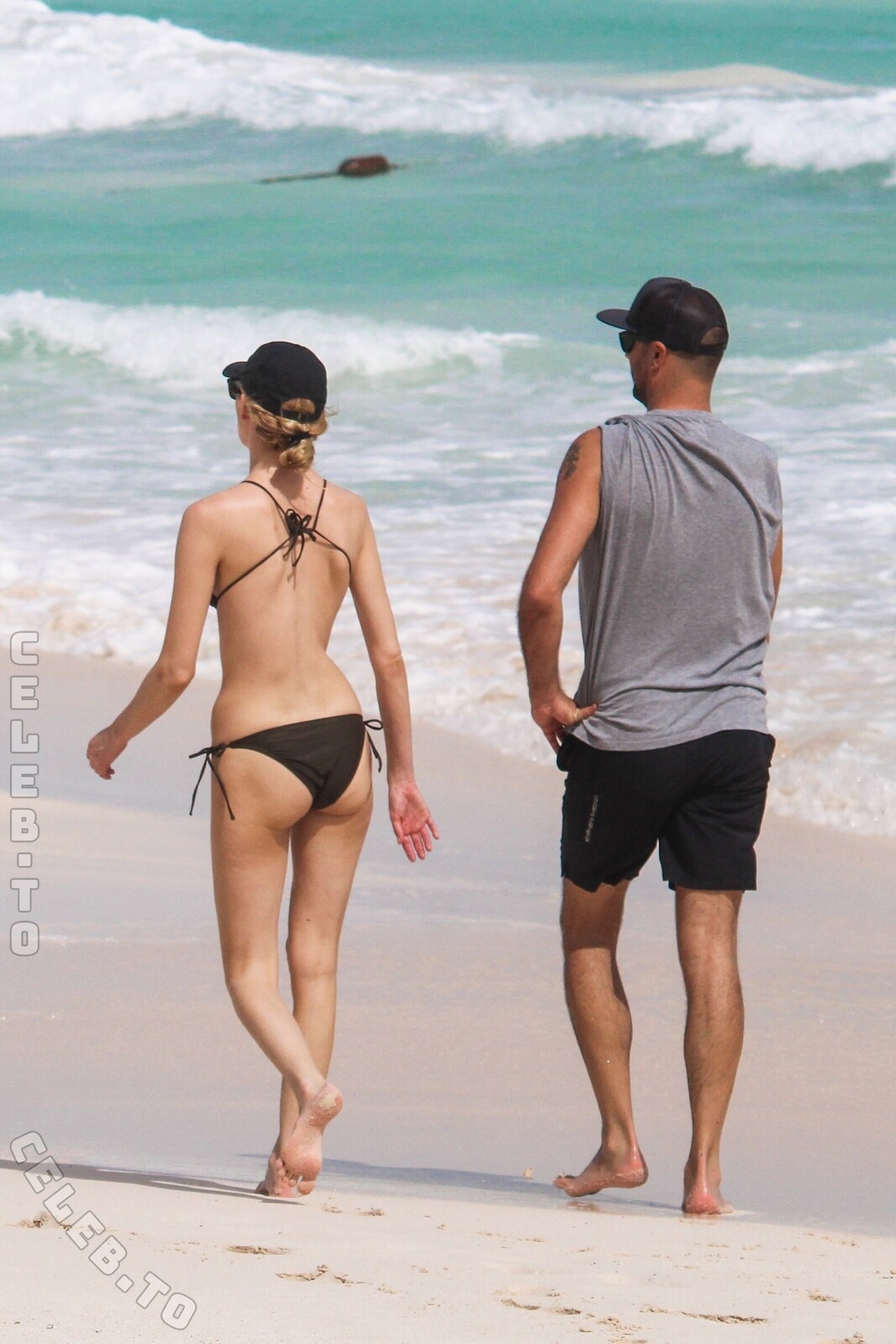 Martha Hunt butts