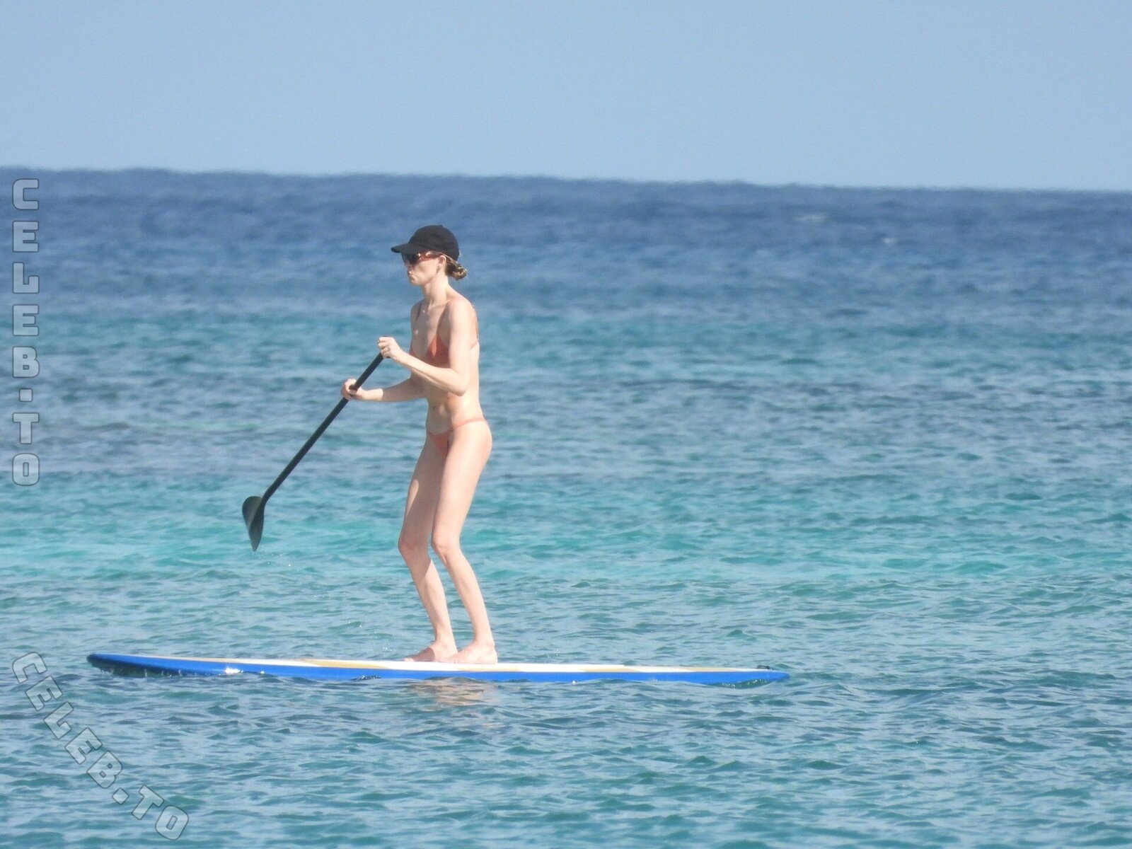 Martha Hunt nude leaked photos
