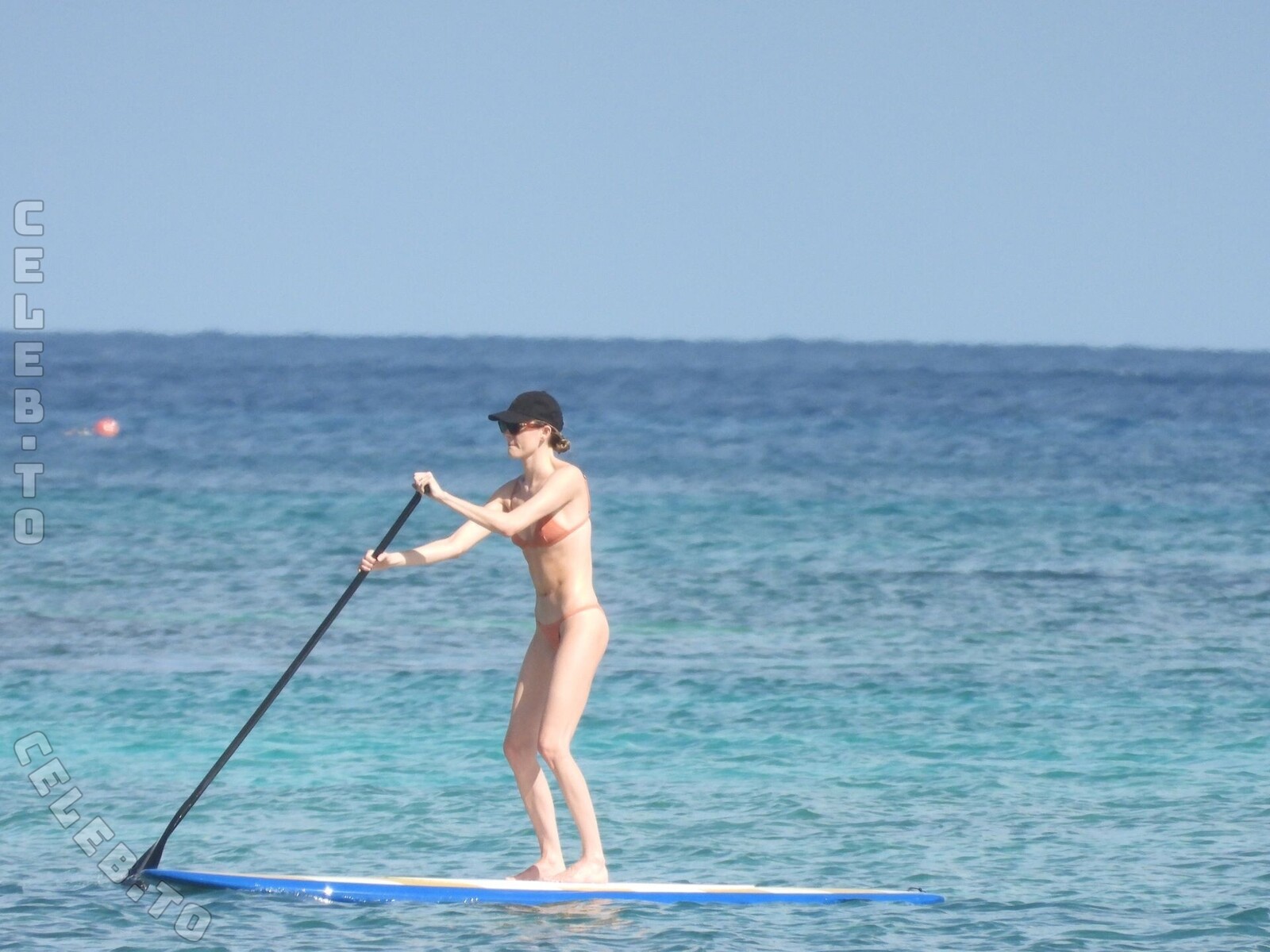 Martha Hunt nude leaked photos
