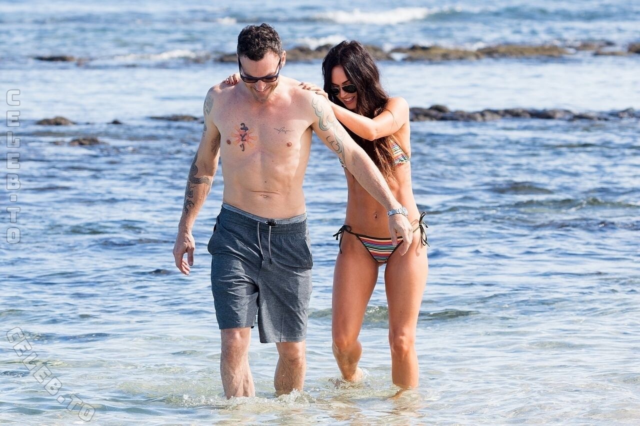 Megan Fox butts