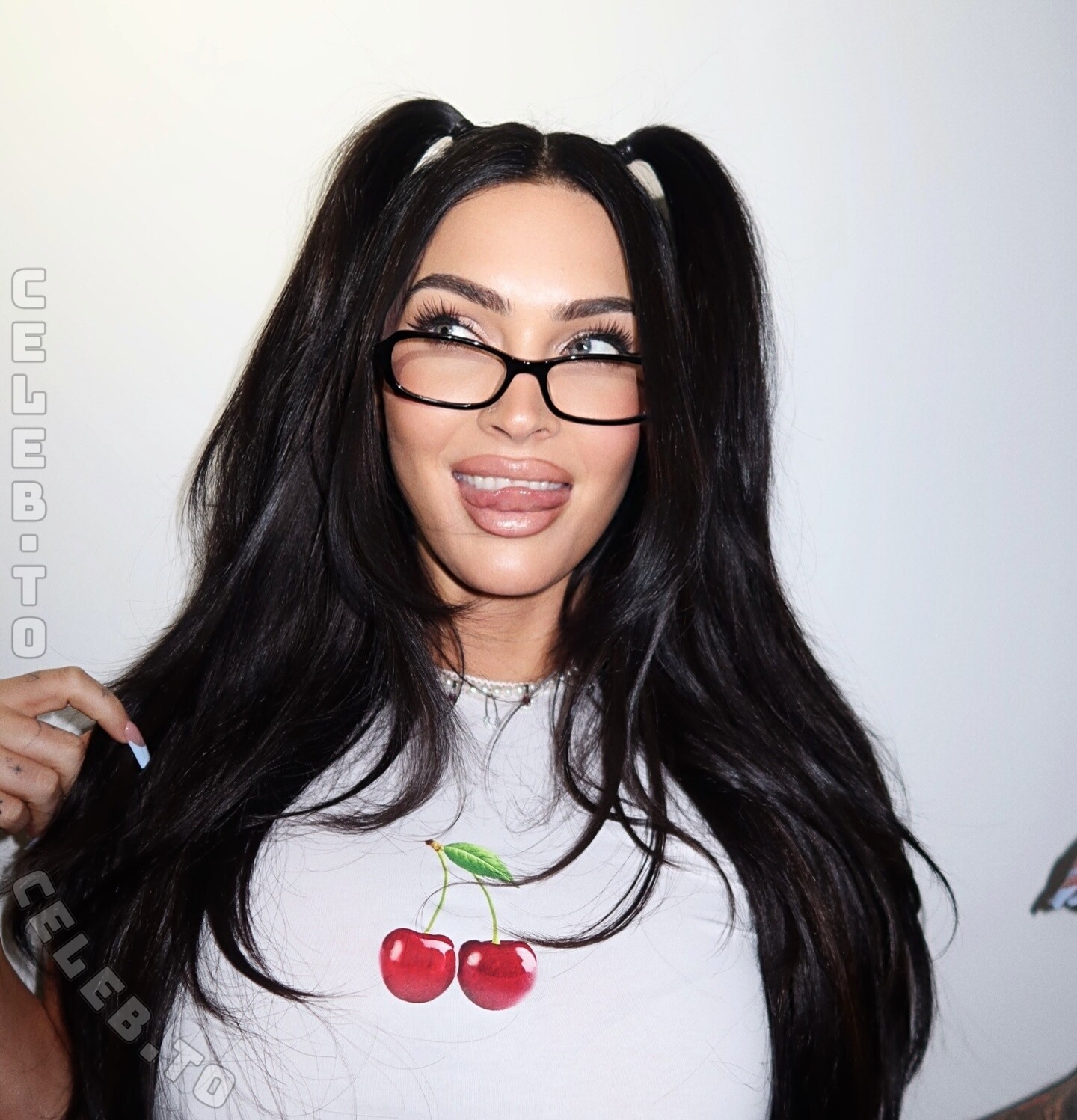 Megan Fox Nude New Big Boobs Pics And Vid