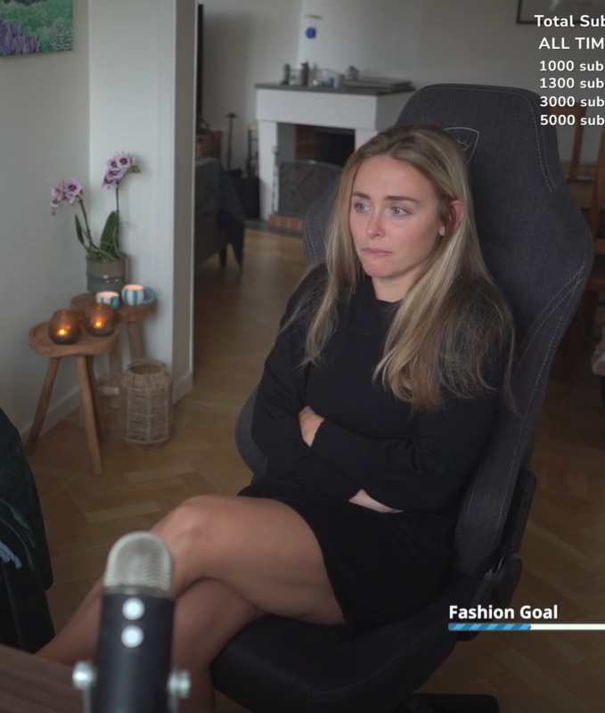Melina Goransson Nude Valentine’s Day Tease Fansly Set Leaked - Influencers GoneWild