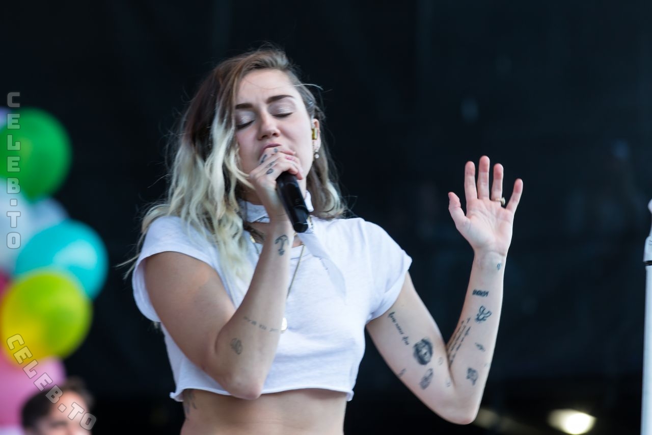 Miley Cyrus Nude Polaroids Remastered And Enhanced