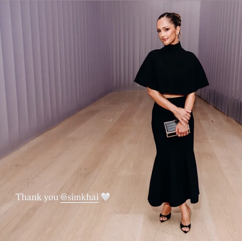 Minka Kelly legs