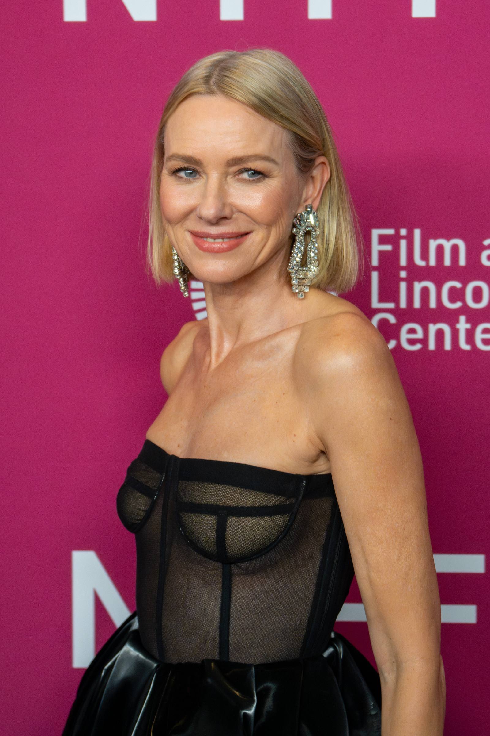 Naomi Watts nude leaked photos