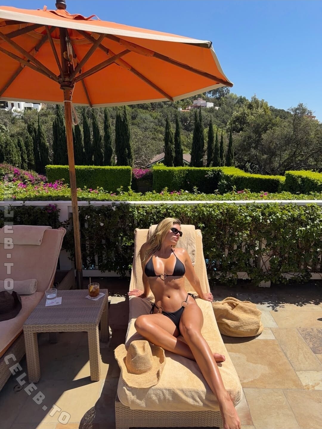 Natasha Oakley legs