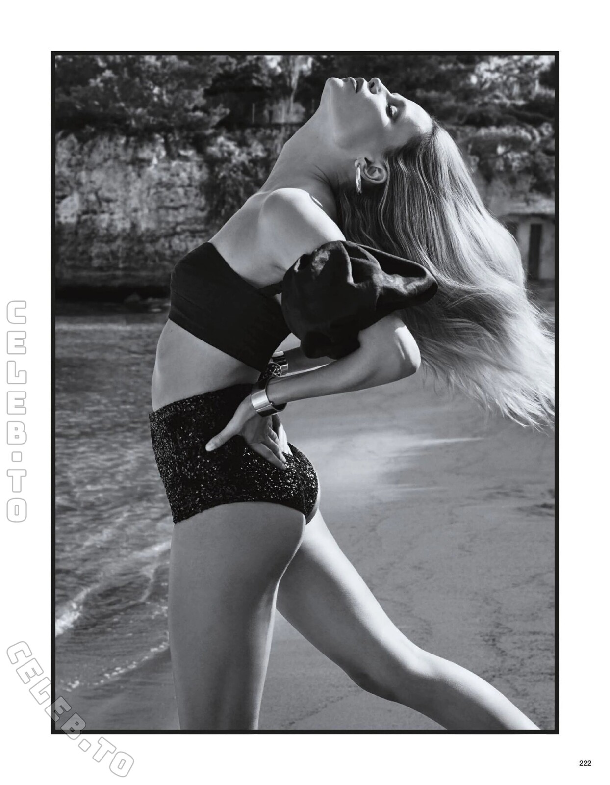 Natasha Poly hands