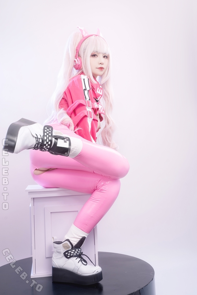 Nekokoyoshi / kumicho_cat / nekososto / 喵小吉 / 爆机少女 喵小吉 Nude Leaks OnlyFans  - Leaked Models