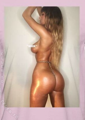 Niykee Heaton legs