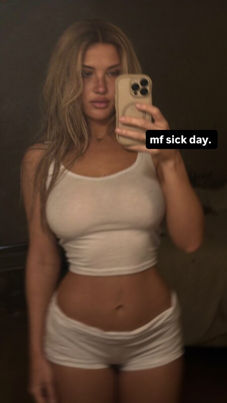 Niykee heaton tits