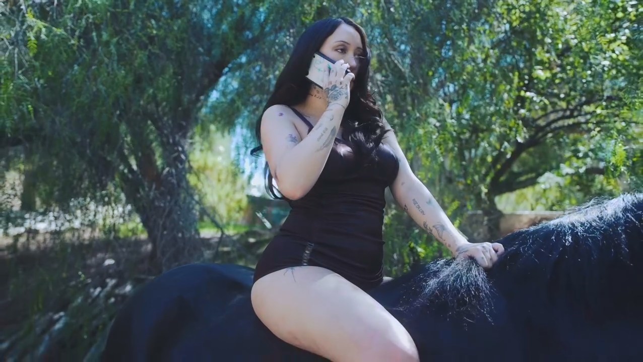 Noah Cyrus Nude Celebrities - Noahcyrus Celebrities Leaked Nudes
