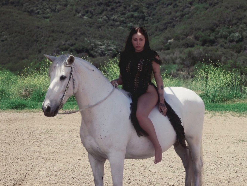 Noah Cyrus Nude Celebrities - Noahcyrus Celebrities Leaked Nudes