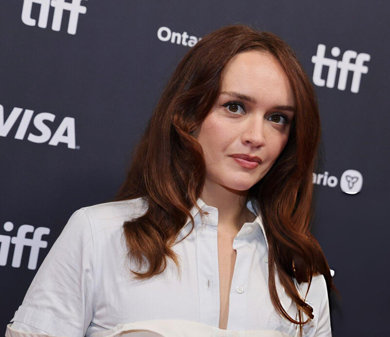 Olivia Cooke Nude And Hot Lingerie Photos