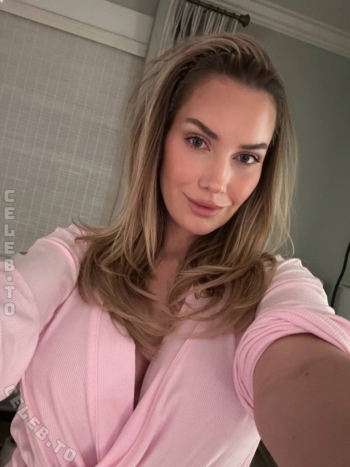 Paige Spiranac OnlyFans (8 New Photos)