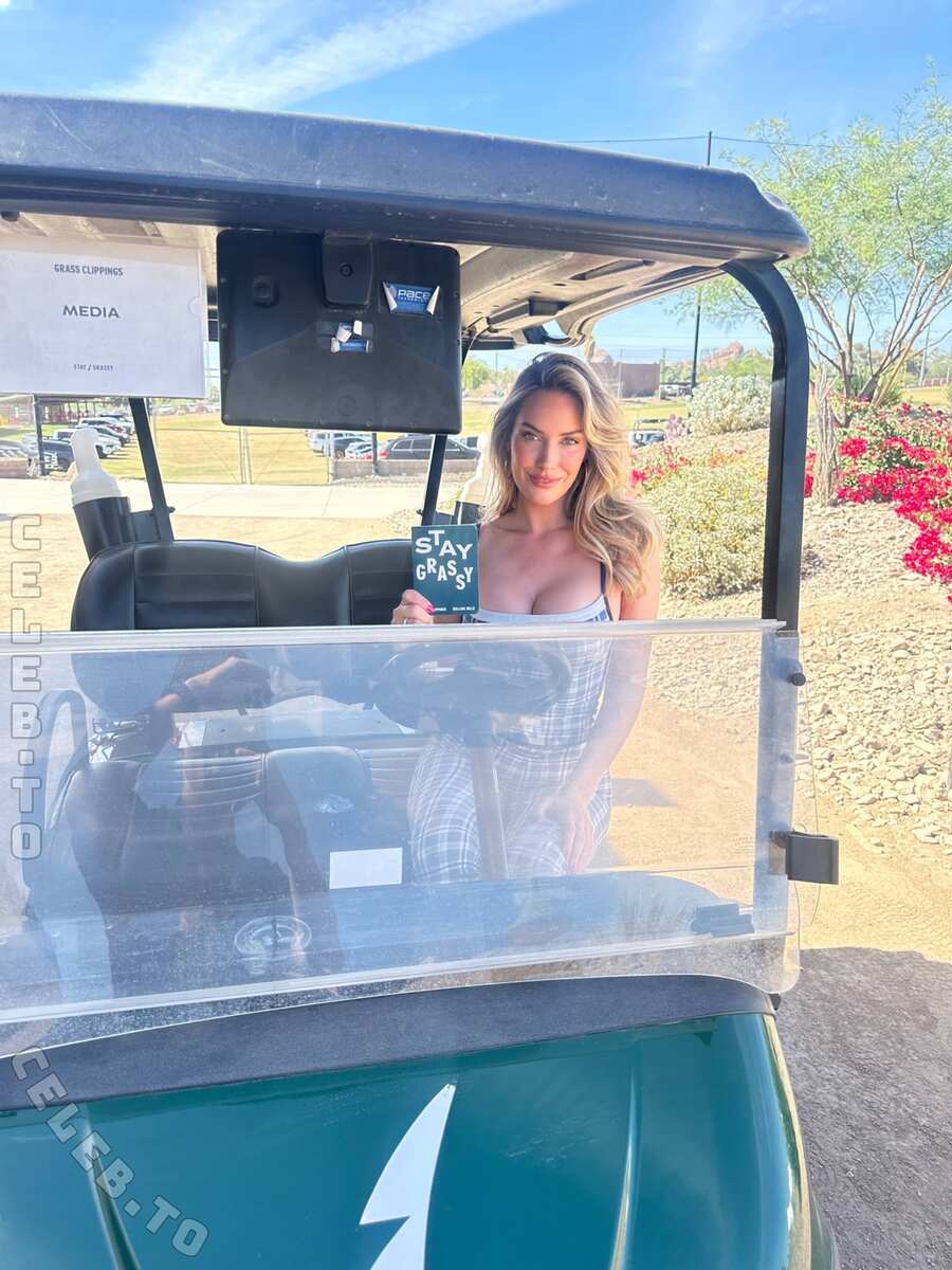 Paige Spiranac Sexy (6 OnlyFans Photos)