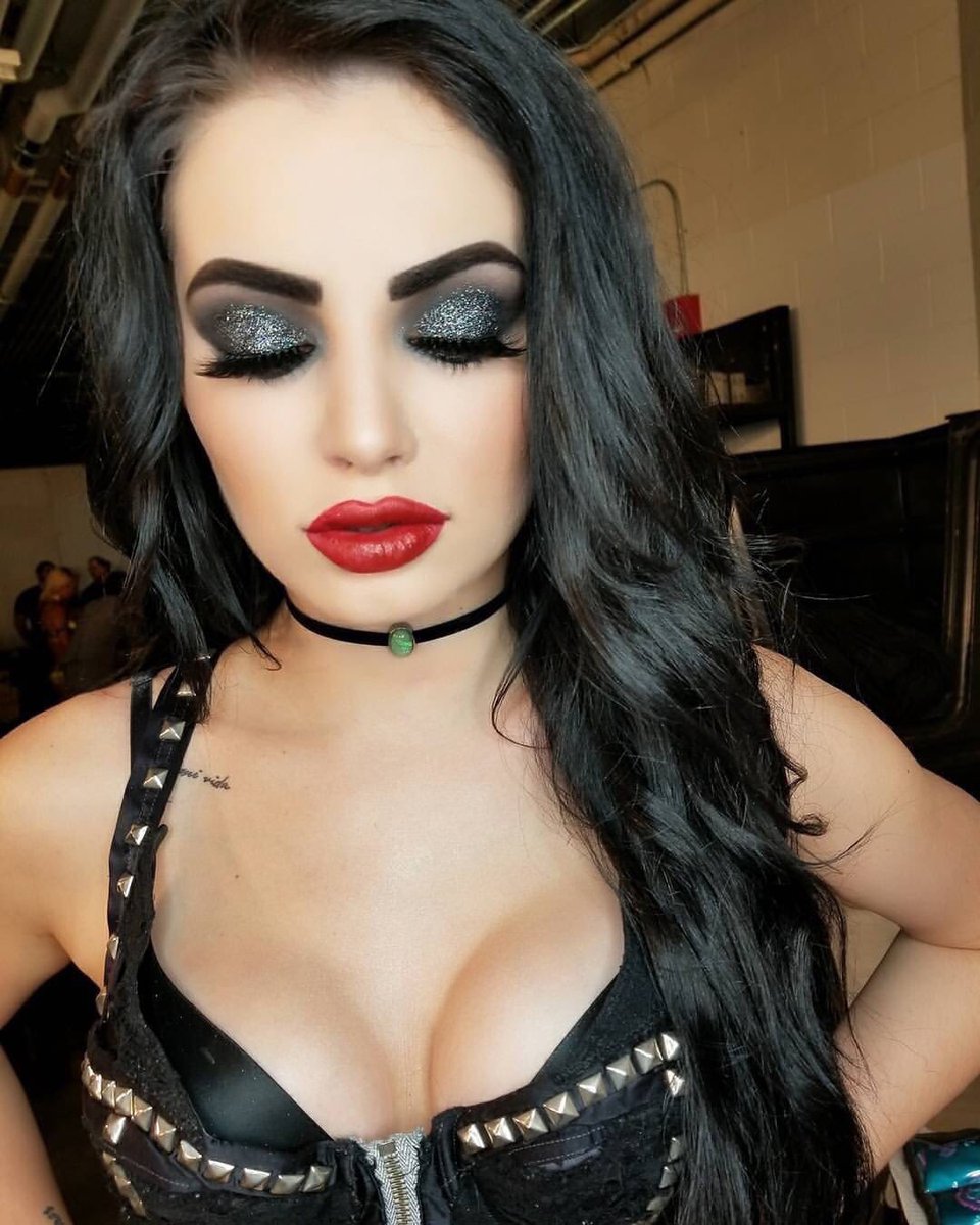 Paige WWE hands