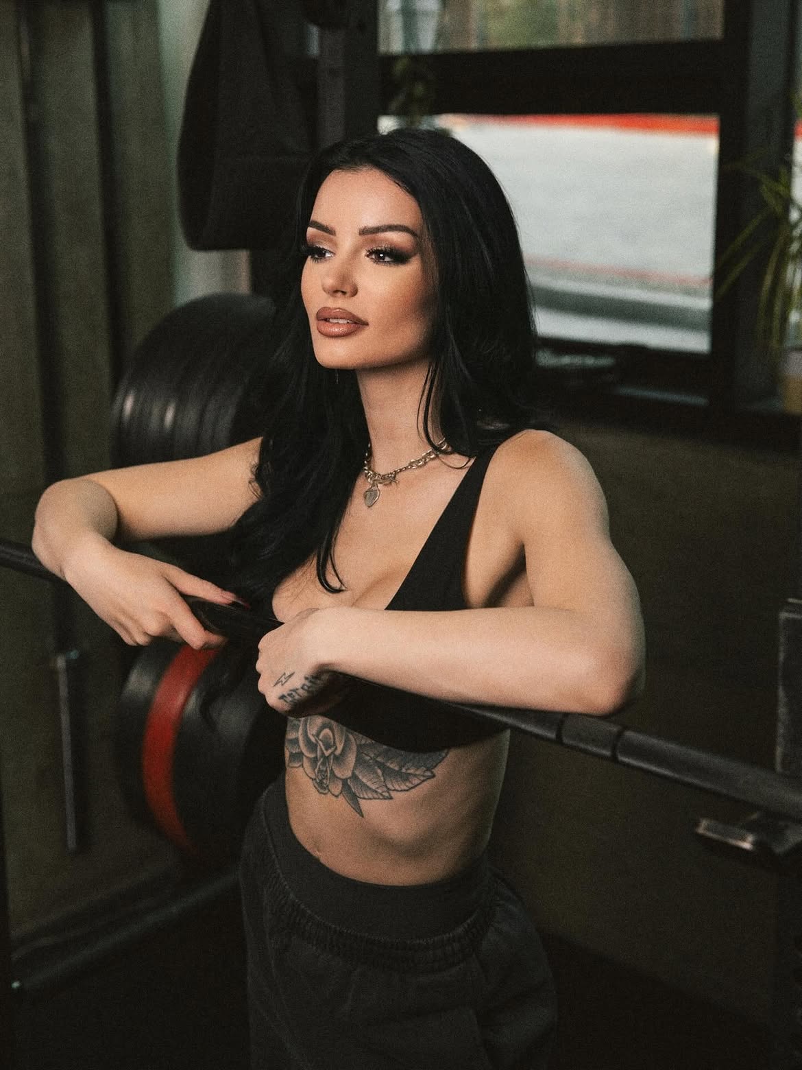 Paige WWE hands