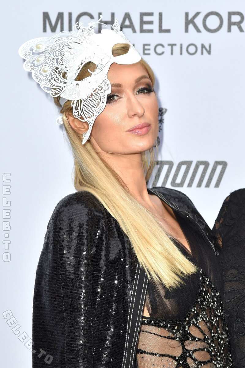 Paris Hilton butts
