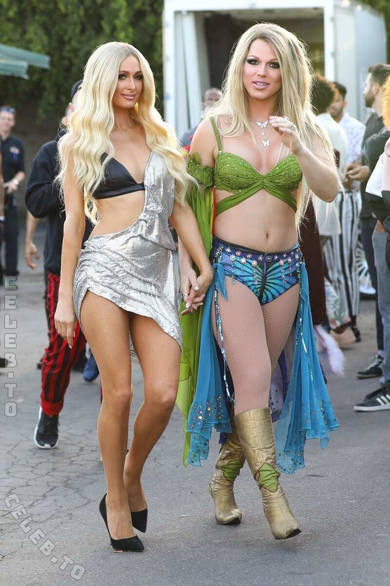 Paris Hilton butts