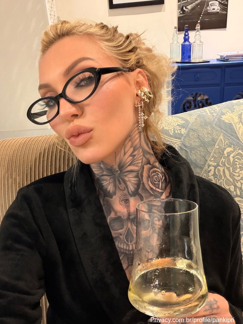 Priscilla D'Ávila Machado / zoofficial Nude Leaks OnlyFans  - Leaked Models