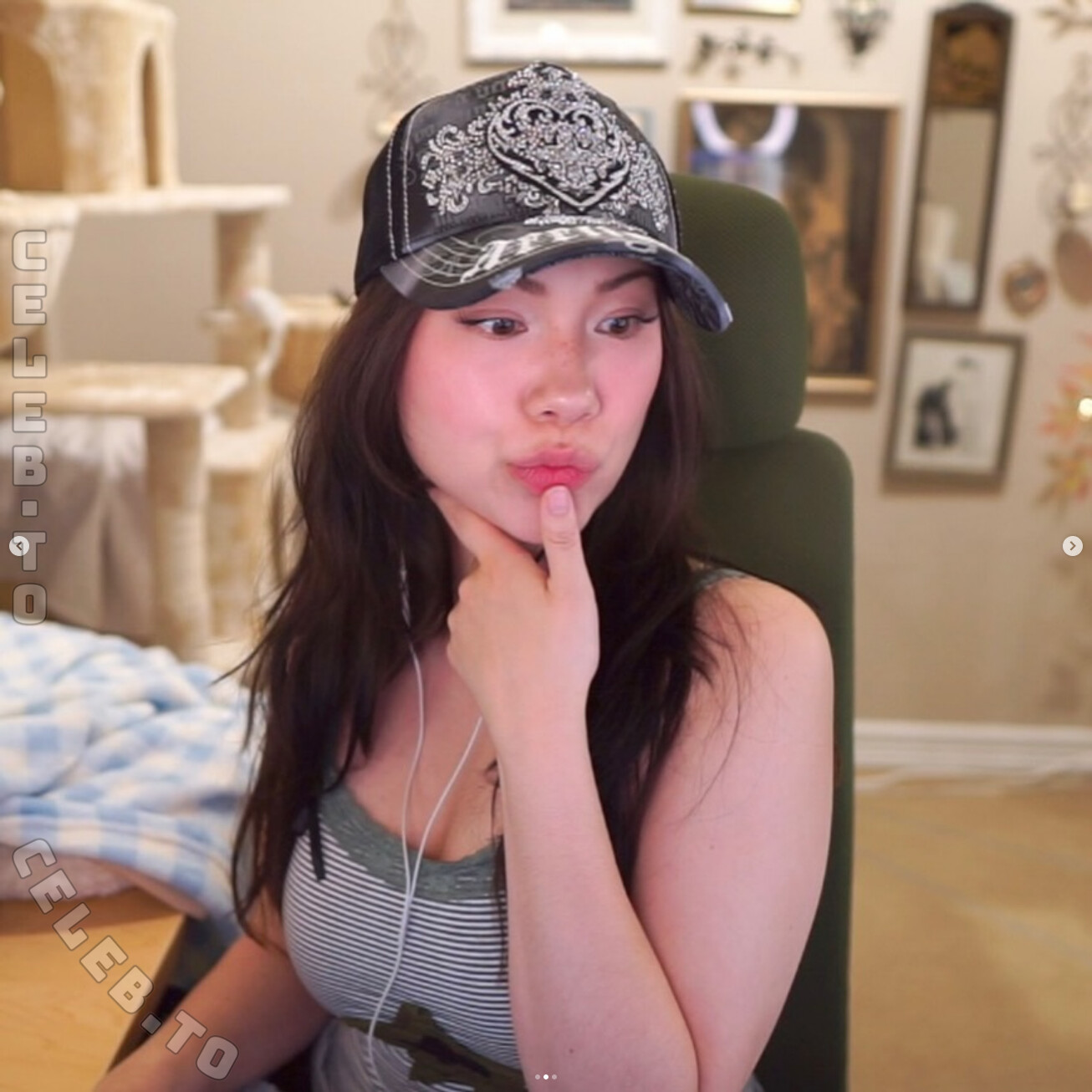 Jodi / QuarterJade / u160568833 Nude Leaks OnlyFans  - Leaked Models