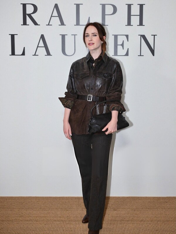 Rachel Brosnahan legs