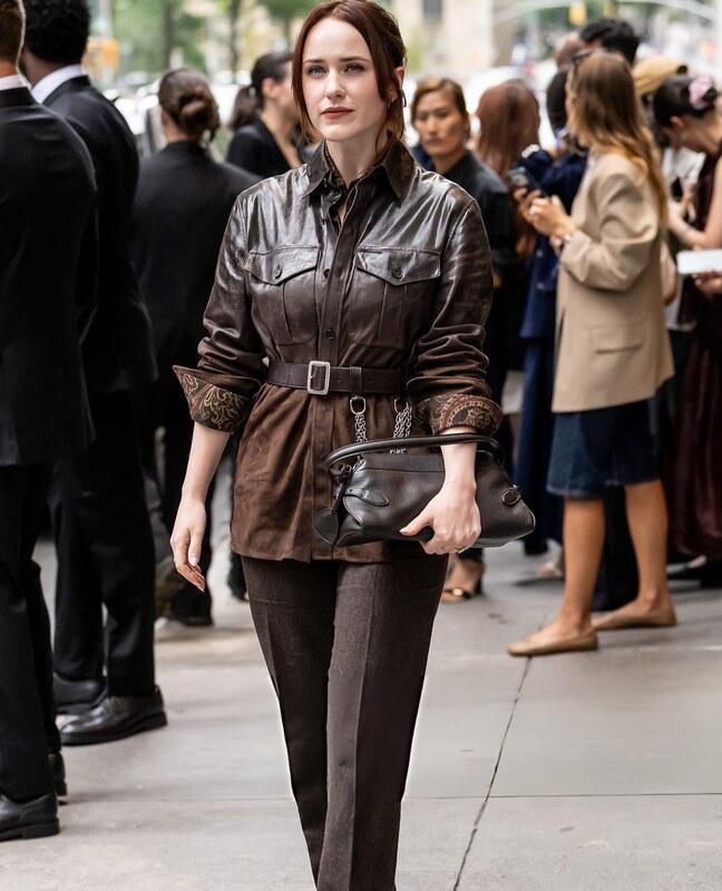 Rachel Brosnahan legs