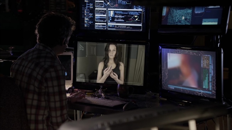 Rachel Nichols hands