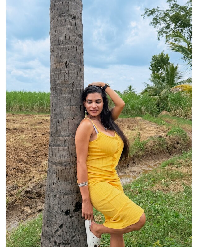 Reshmi-r-nair / resmi_r_nair / resmi_r_nair._ / resminair Nude Leaks OnlyFans  - Leaked Models