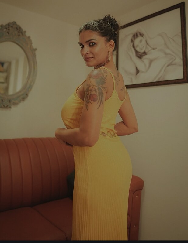 Reshmi-r-nair / resmi_r_nair / resmi_r_nair._ / resminair Nude Leaks OnlyFans  - Leaked Models