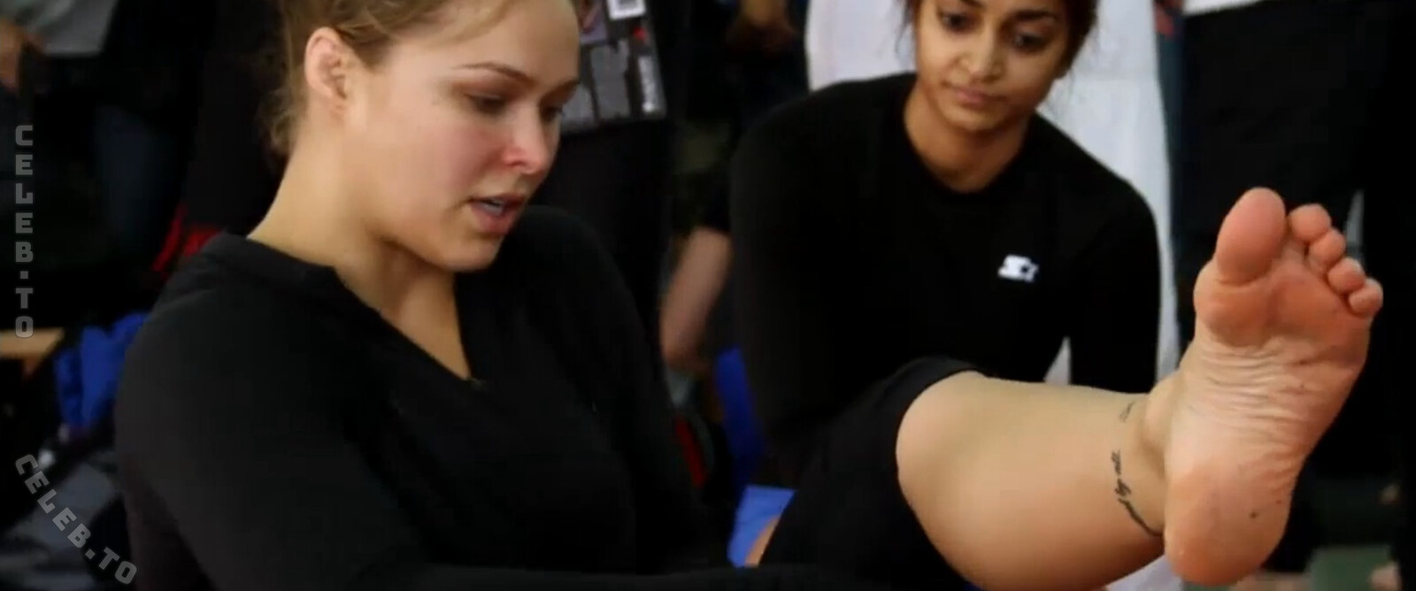 Ronda Rousey legs