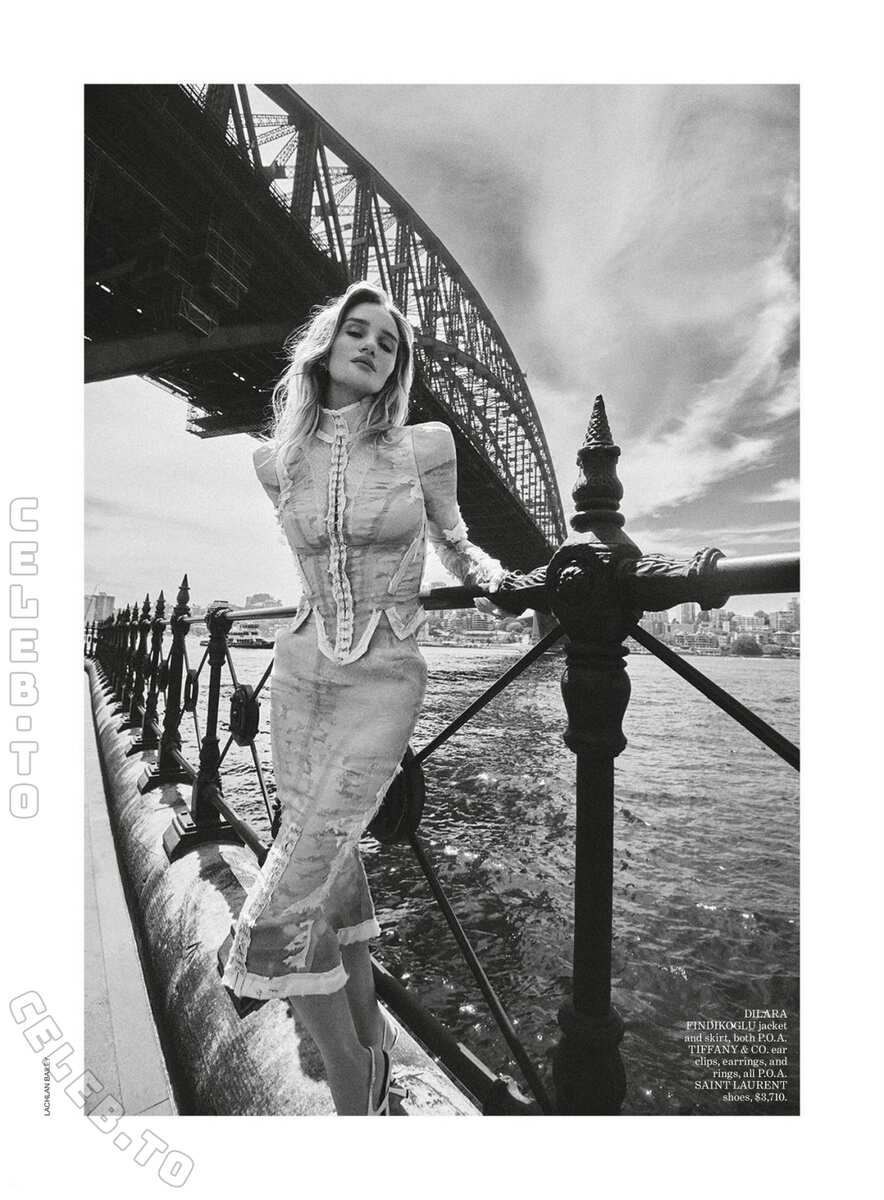 Rosie Huntington-Whiteley Nude (1 New Photo)