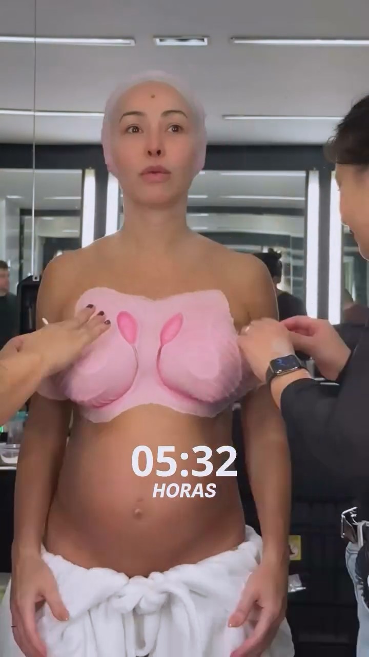 Sabrina Sato Nude & Sexy Collection (21 Photos)