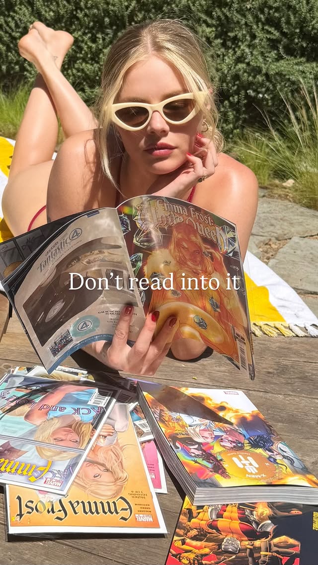 Samara Weaving hands