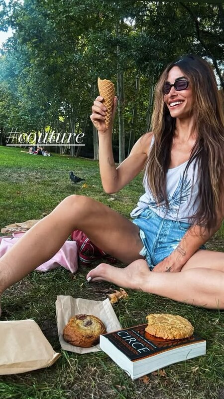 Sarah Shahi hands