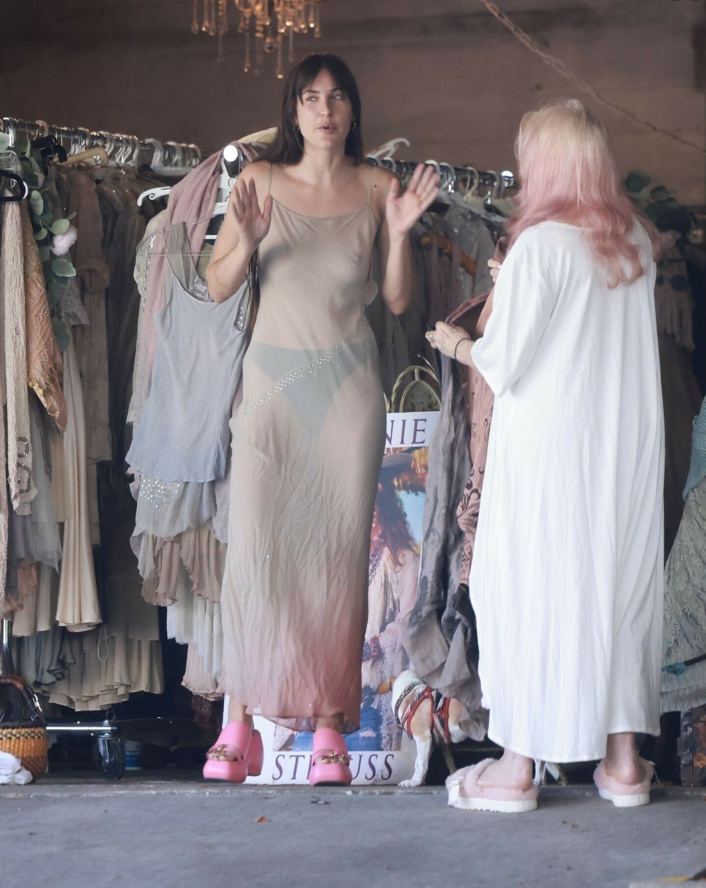 Scout LaRue Willis hands