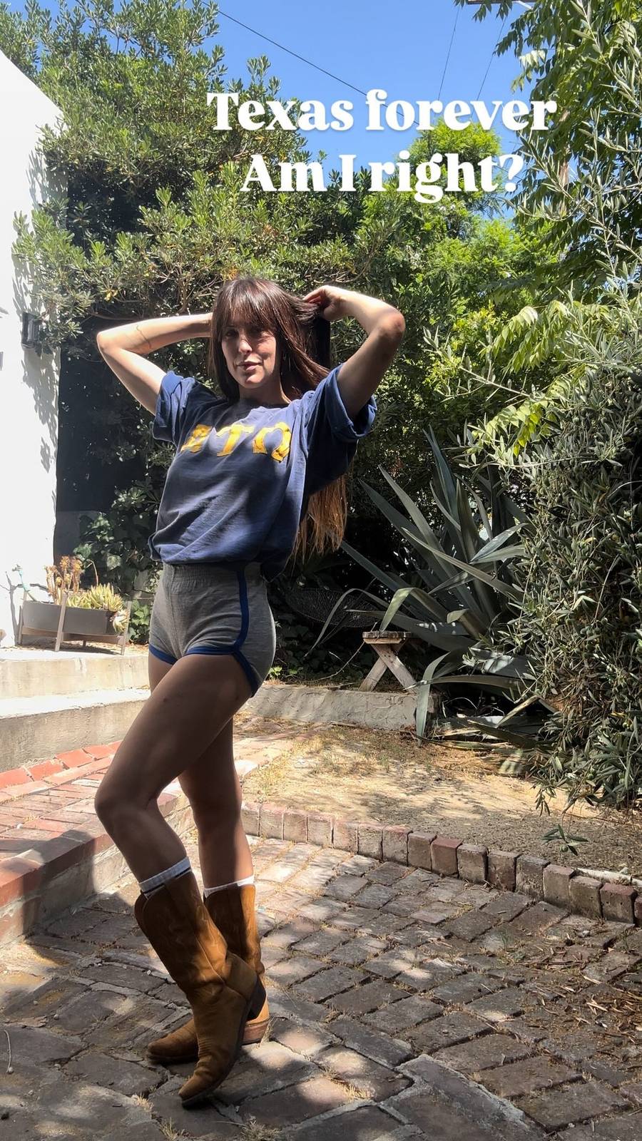 Scout LaRue Willis hands