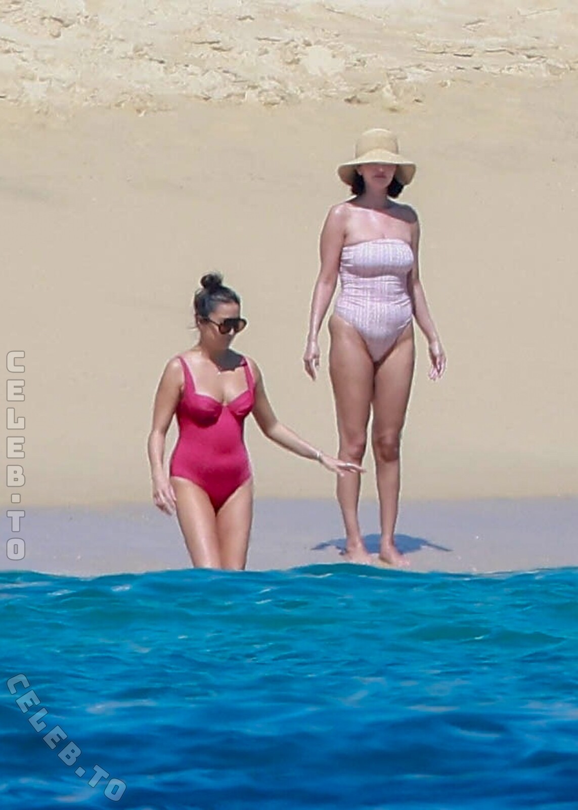 Selena Gomez Instagram Leaks (17 Photos) - NudoStar