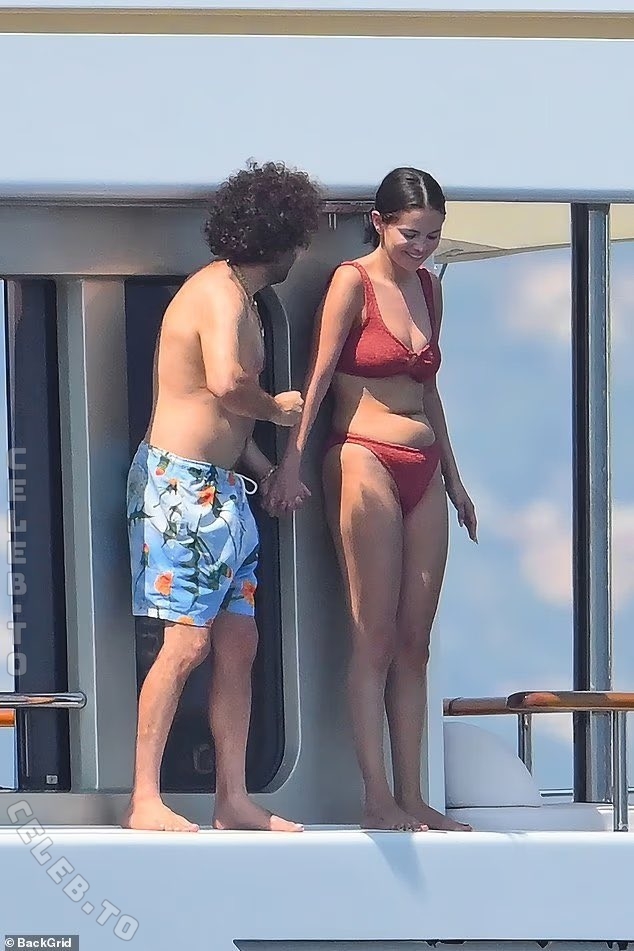 Selena Gomez Nude Celeb - Selena Celebrities Leaked Nude Pics