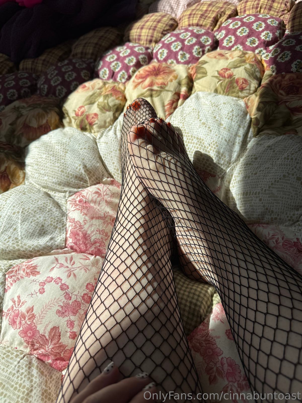 Softestcinnamonroll / Valentine / cinnabon / cinnabuntoast Nude Leaks OnlyFans  - Leaked Models