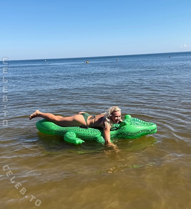 Steffi Landerer / steffymetal Nude Leaks OnlyFans  - Leaked Models