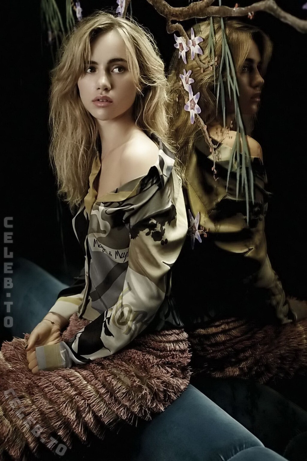 Suki Waterhouse legs