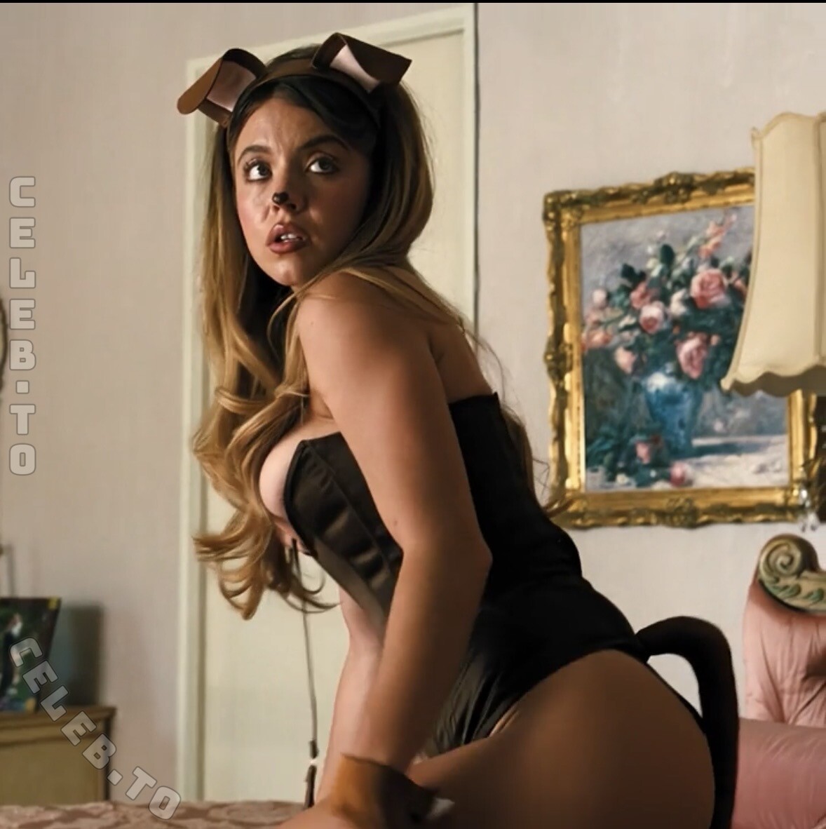 Sydney Sweeney Sexy & Topless (17 Photos)
