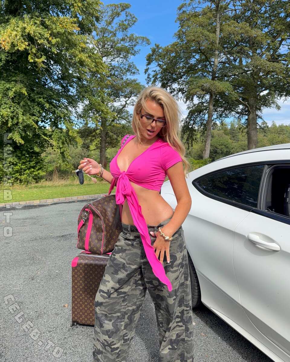 Tallia Storm legs