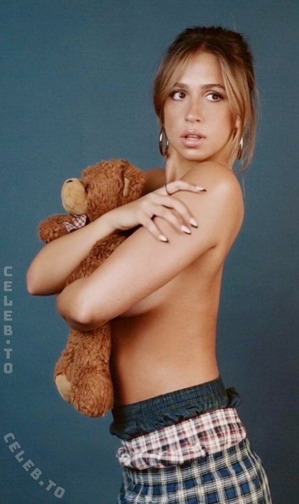Tate McRae Nude Selfie Photos Released
