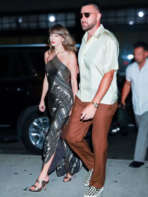 Taylor Swift butts
